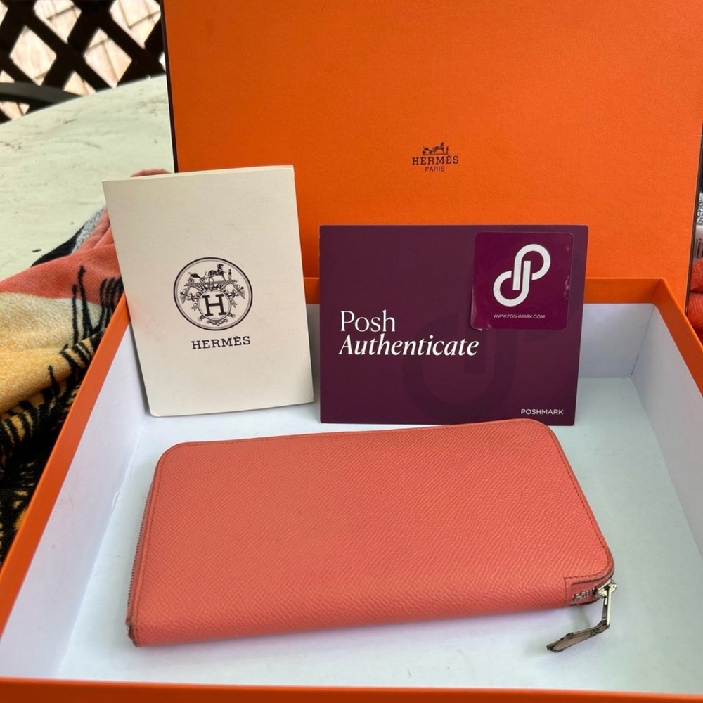 ❌SOLD❌Hermes Coral Pink Wallet